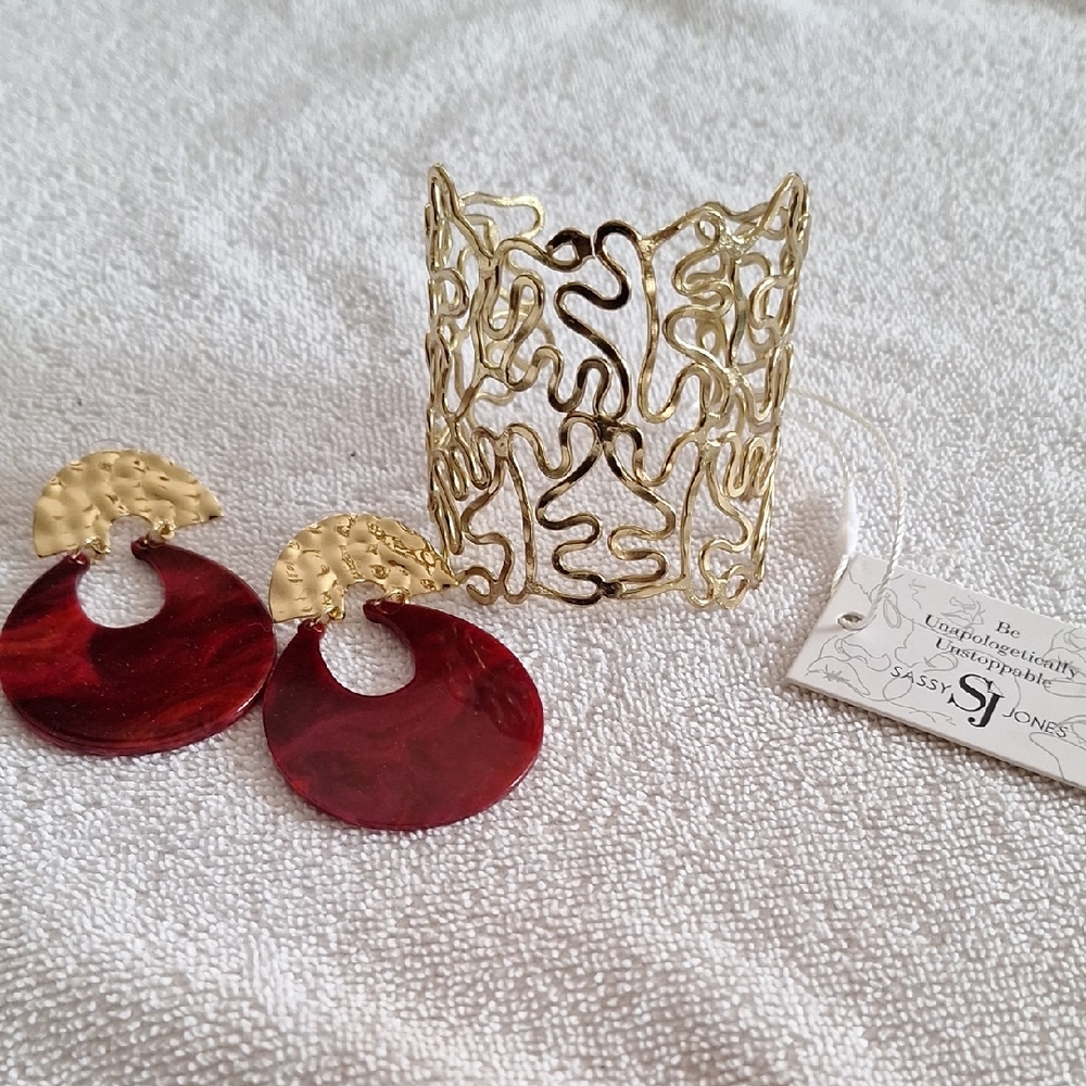 Sassy Jones Gold and Red Bracelet Set